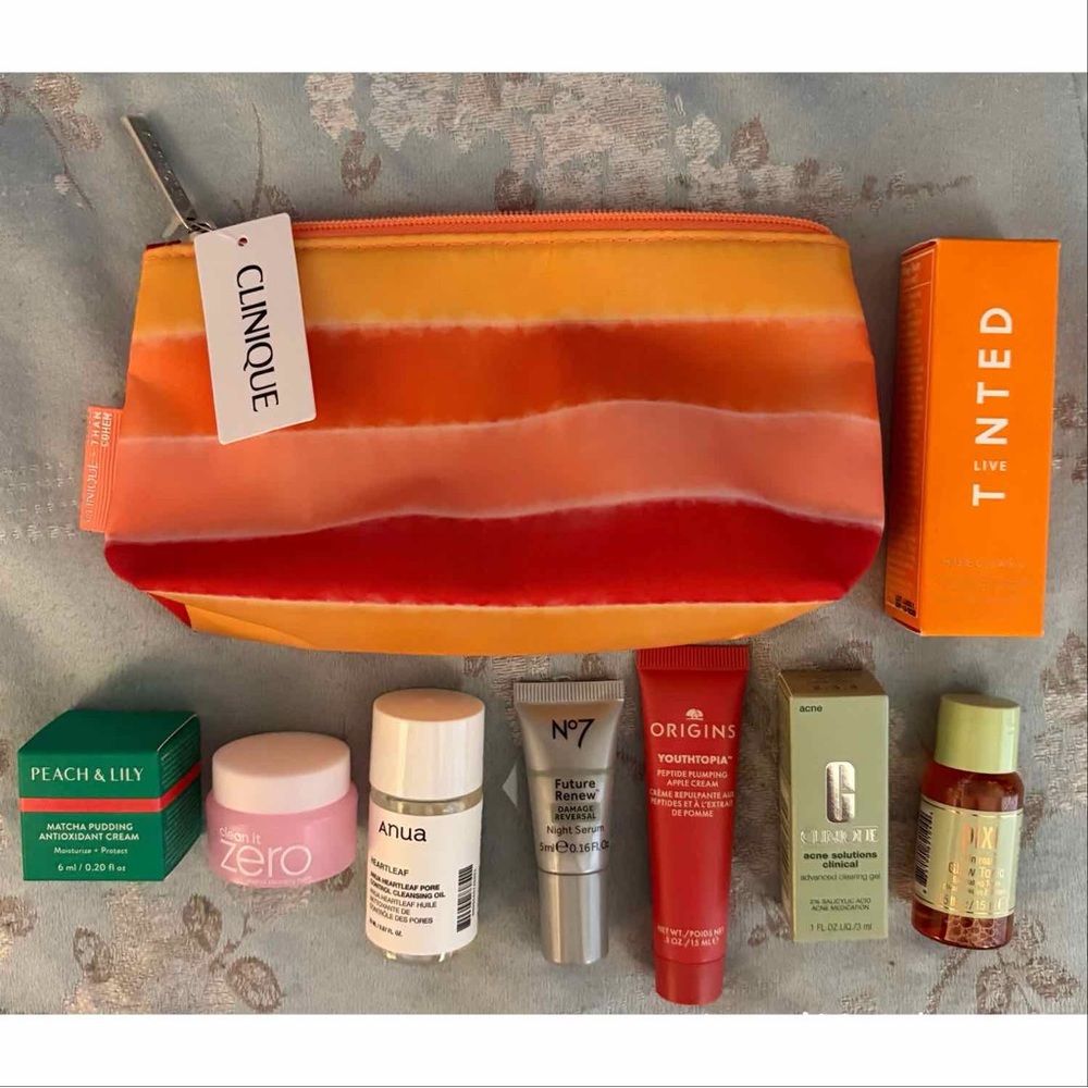 9 Piece Summer Skincare Sampler Set
